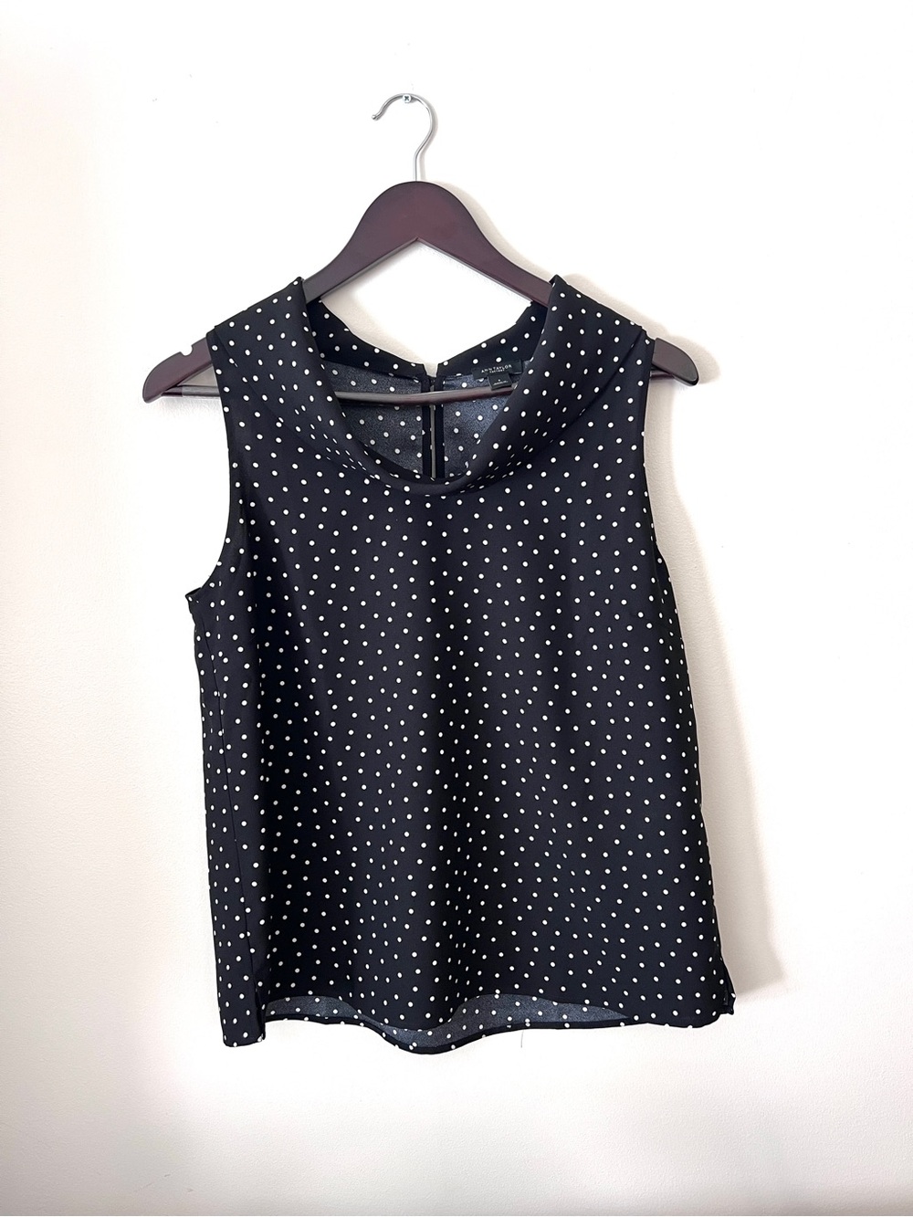 Ann Taylor Black and White Polka Dot Sleeveless Top